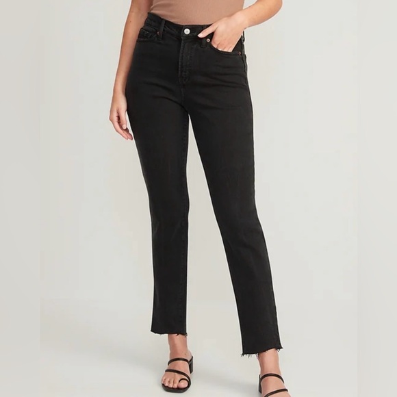 Old Navy Pants - Old Navy O.G. Straight Black Jeans Size 6 Raw Hem